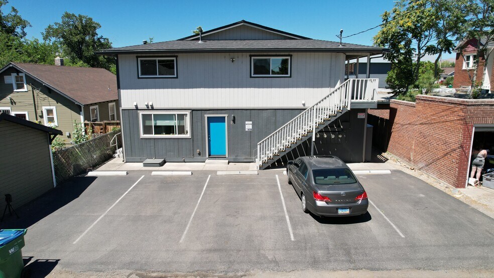 More Photos Of 80 Vine St, Reno Apartments For Sale