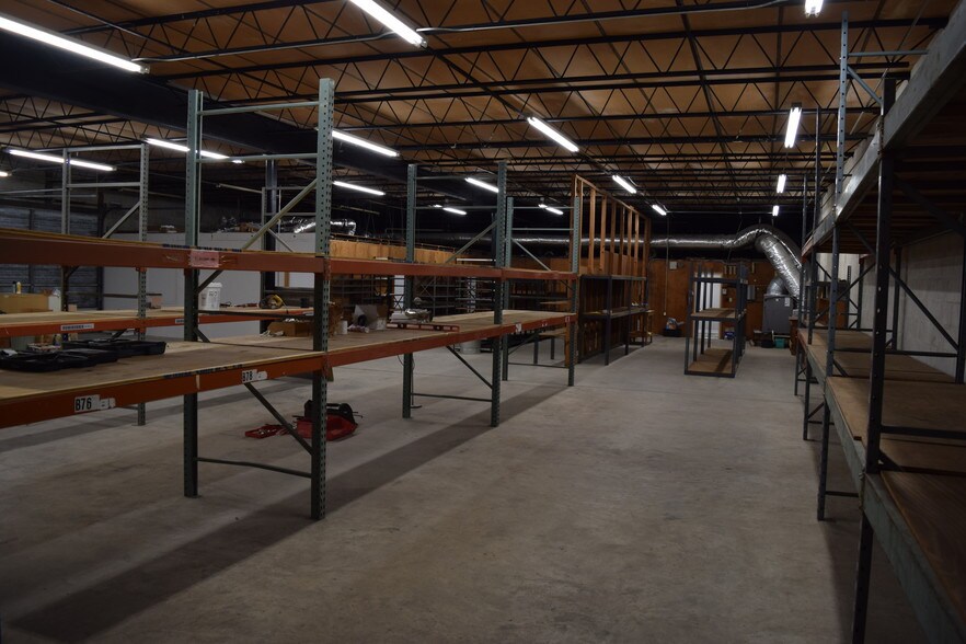 More Photos Of 4329 Emerson St, Jacksonville Warehouse For Lease