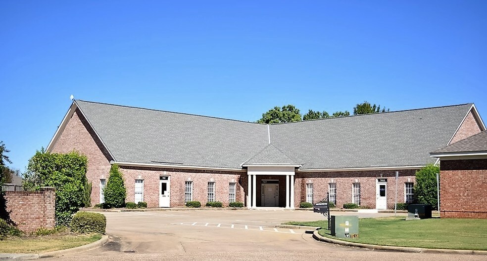 More Photos Of 7003-7011 Fulton Ct, Montgomery Office For Lease