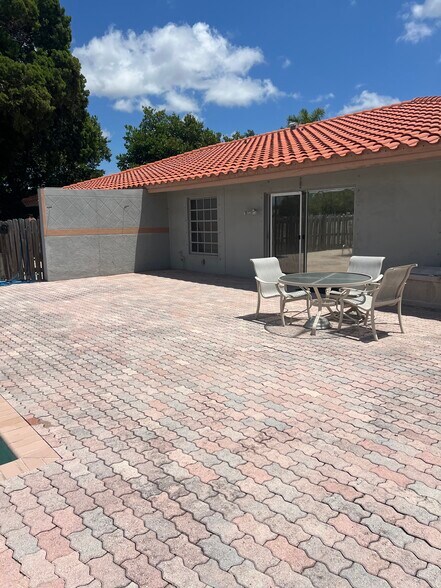 More Photos Of 3310 NW 90th Ave, Coral Springs Multifamily For Sale