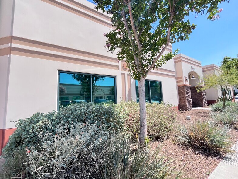 More Photos Of 1935 Chicago Ave, Riverside Office For Sale