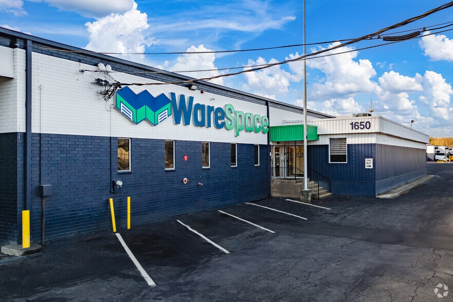 More Photos Of 1650 Marietta Blvd NW, Atlanta Warehouse For Lease