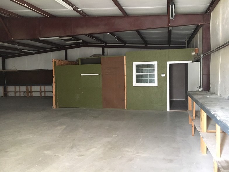 Primary Photo Of 12412 J Rendon Rd, Burleson Warehouse For Lease