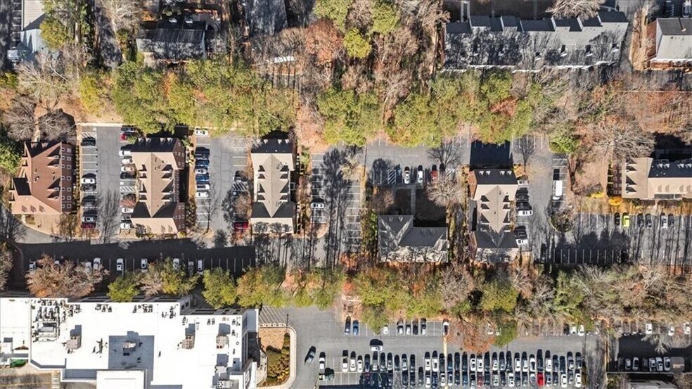 More Photos Of 6111 Peachtree Dunwoody Rd NE, Atlanta Office Residential For Sale