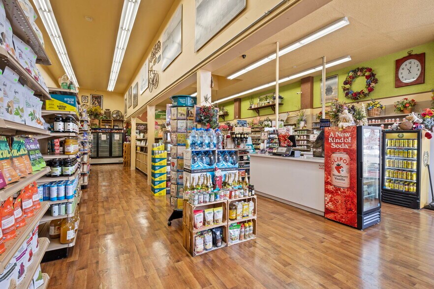More Photos Of 12249 San Pablo Ave, Richmond Storefront For Sale