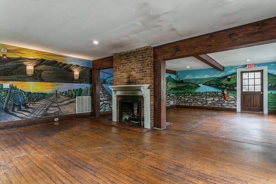 More Photos Of 234 N Bedford Rd, Mount Kisco Freestanding For Sale