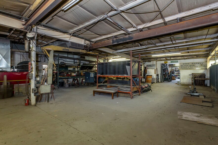 More Photos Of 1446 Jacob Burner Dr, Mcgaheysville Warehouse For Lease