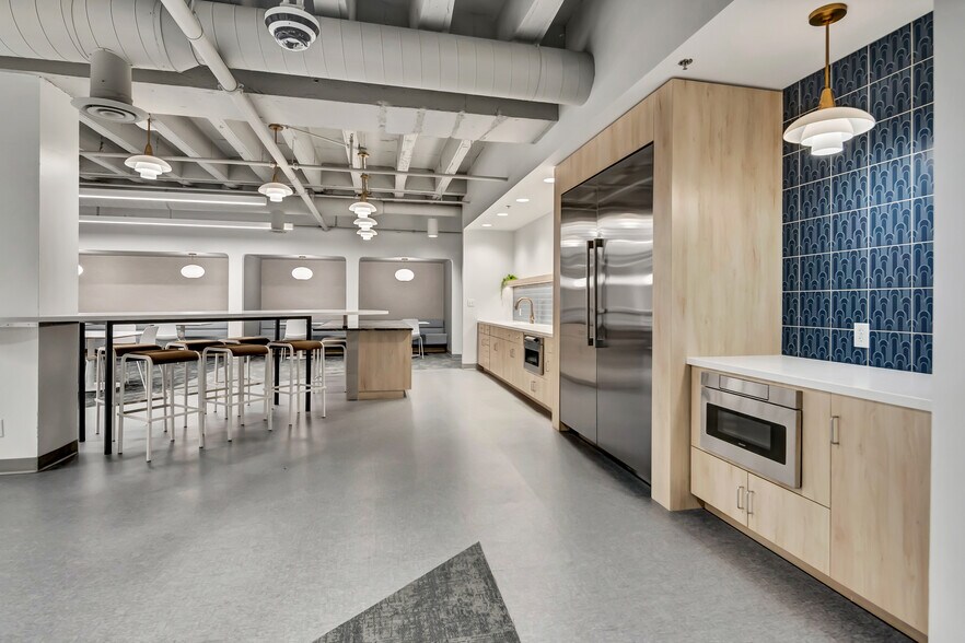 More Photos Of 717 W St Germain St, Saint Cloud Office For Sale