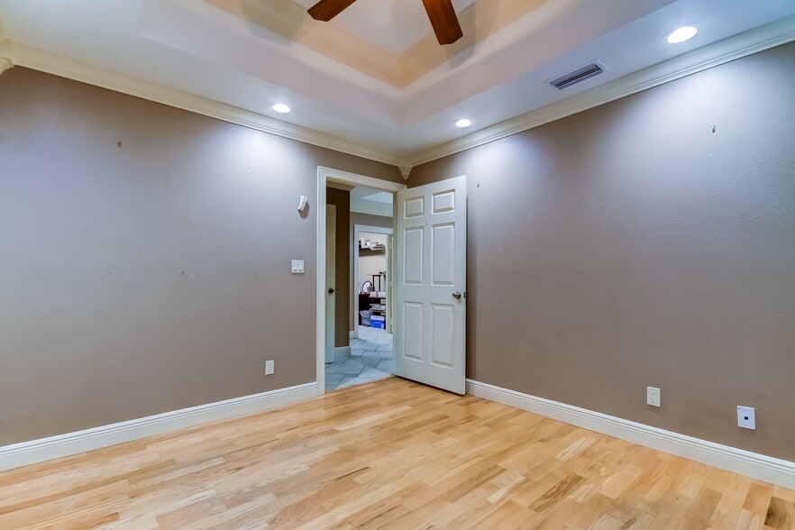 More Photos Of 3775 Central Ave, Saint Petersburg Medical For Lease