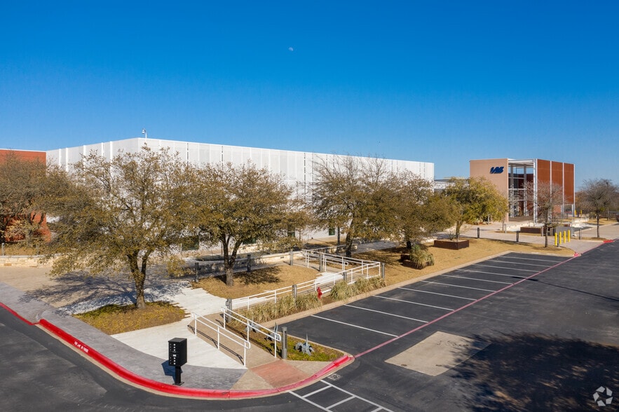 More Photos Of 8201 N FM 620, Austin Office For Lease