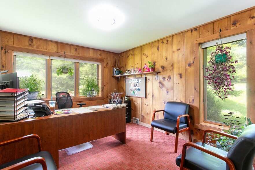 More Photos Of 2049 S Undermountain Rd, Sheffield Schools For Sale