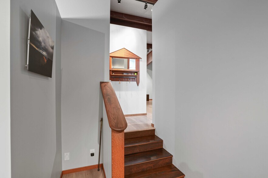More Photos Of 3212 Mt Pinos Way, Frazier Park Light Manufacturing For Sale