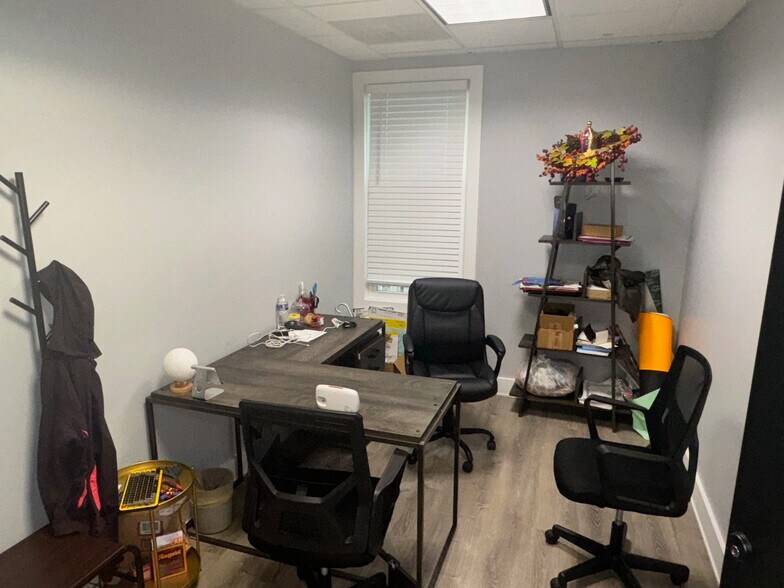More Photos Of , Greenbelt Office For Sale