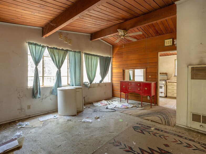 More Photos Of 14301 Roscoe Blvd, Panorama City Land For Sale