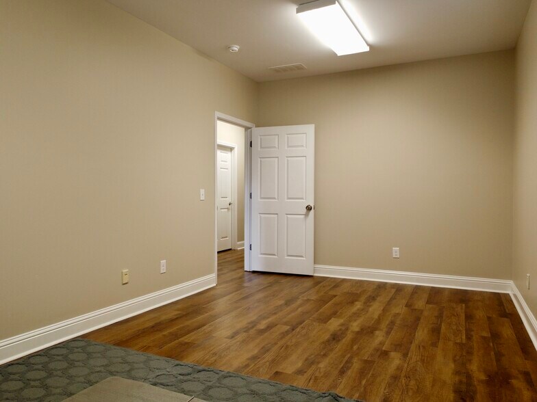 More Photos Of 2151 Eatonton Rd, Madison Office Residential For Sale