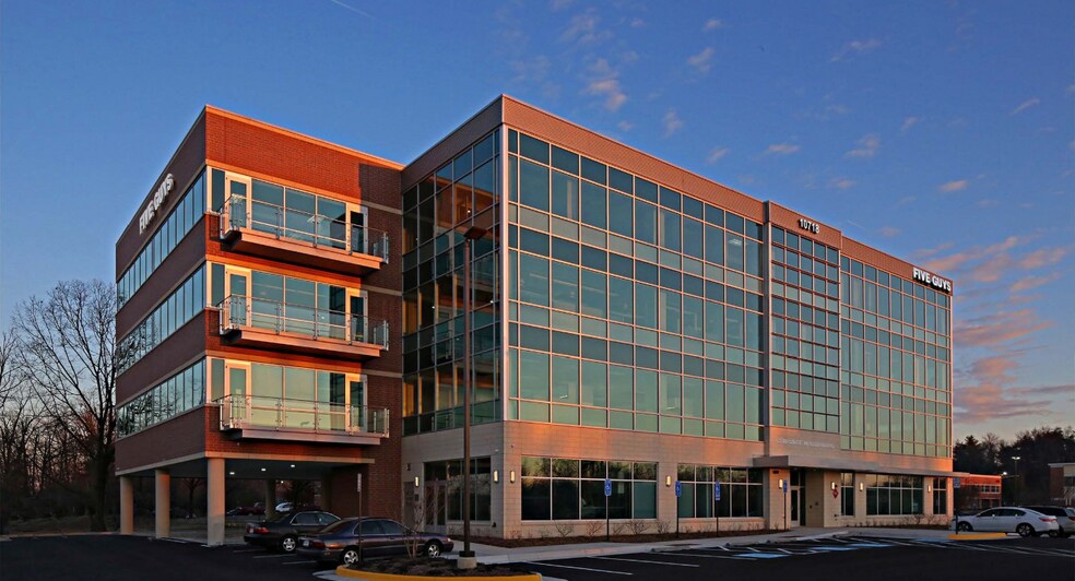 More Photos Of 10718 Richmond Hwy, Lorton Office For Lease