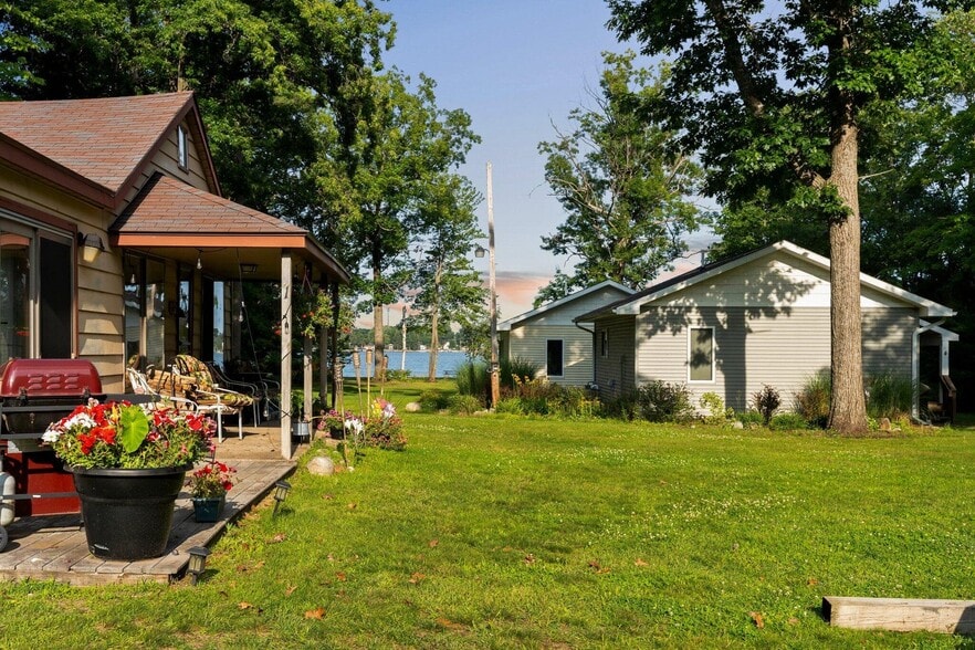 More Photos Of 3551 W Otsego Lake Dr, Gaylord Manufactured Housing Mobile Home Park For Sale