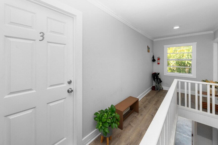 More Photos Of 709 Whitmarsh Ln, Key West Multifamily For Sale