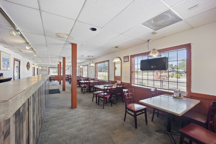 More Photos Of 3400 W Northern Ave, Pueblo Restaurant For Sale