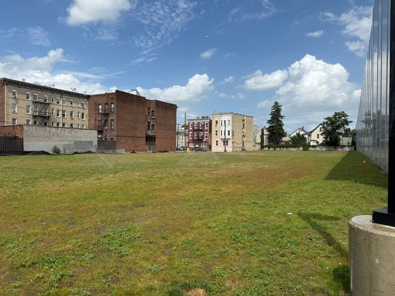 More Photos Of 122 8th St, Passaic Land For Sale