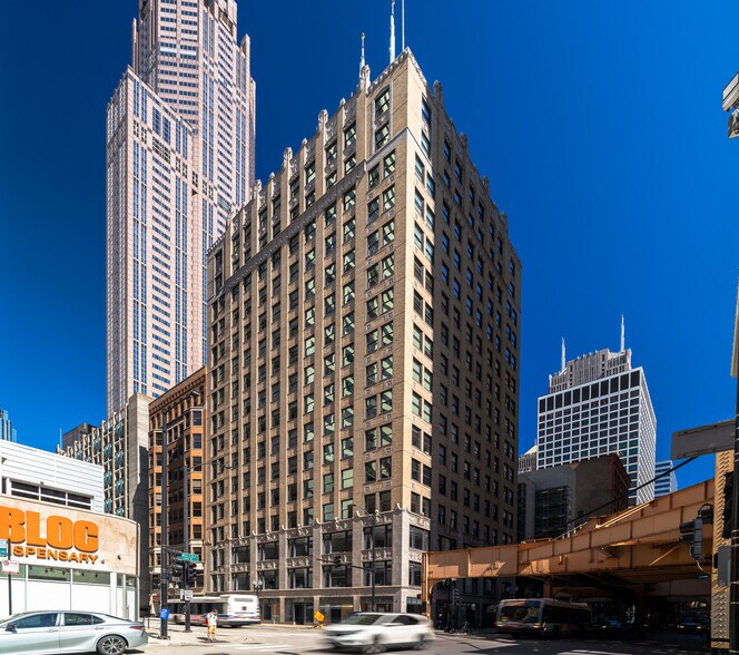 Primary Photo Of 330 S Wells St, Chicago Office For Lease