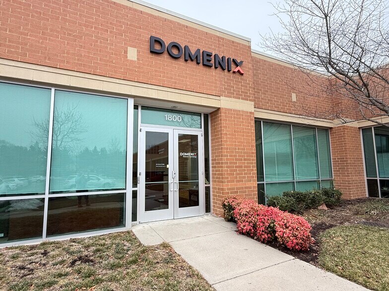 More Photos Of 4229 Lafayette Center Dr, Chantilly Business Park For Sale