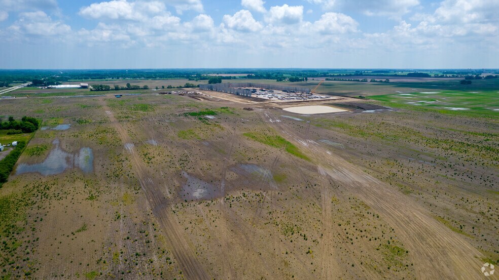 More Photos Of 1025 S Enterprise Dr, West Jefferson Industrial For Sale