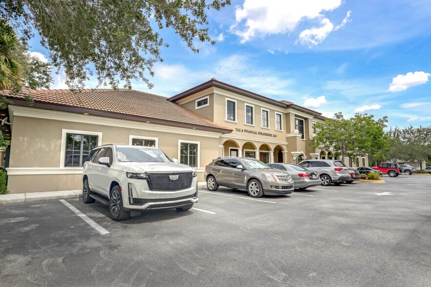 More Photos Of 28089 Vanderbilt Dr, Bonita Springs Office For Lease