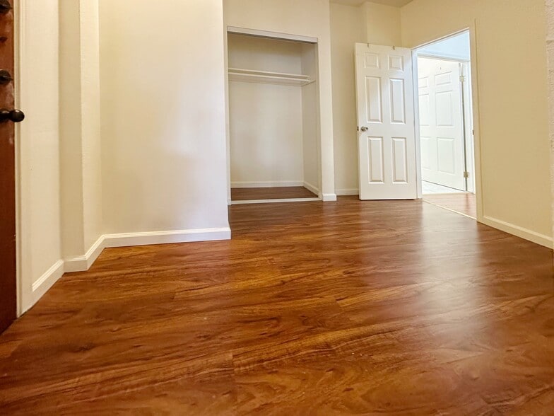 More Photos Of 1927-1929 Taraval St, San Francisco Apartments For Lease