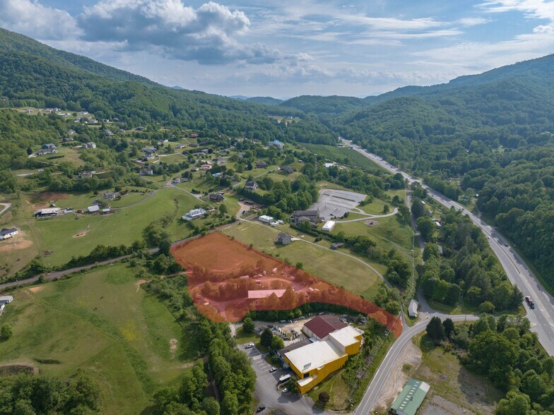 More Photos Of 94 Providence Pl, Waynesville Storefront Retail Office For Sale