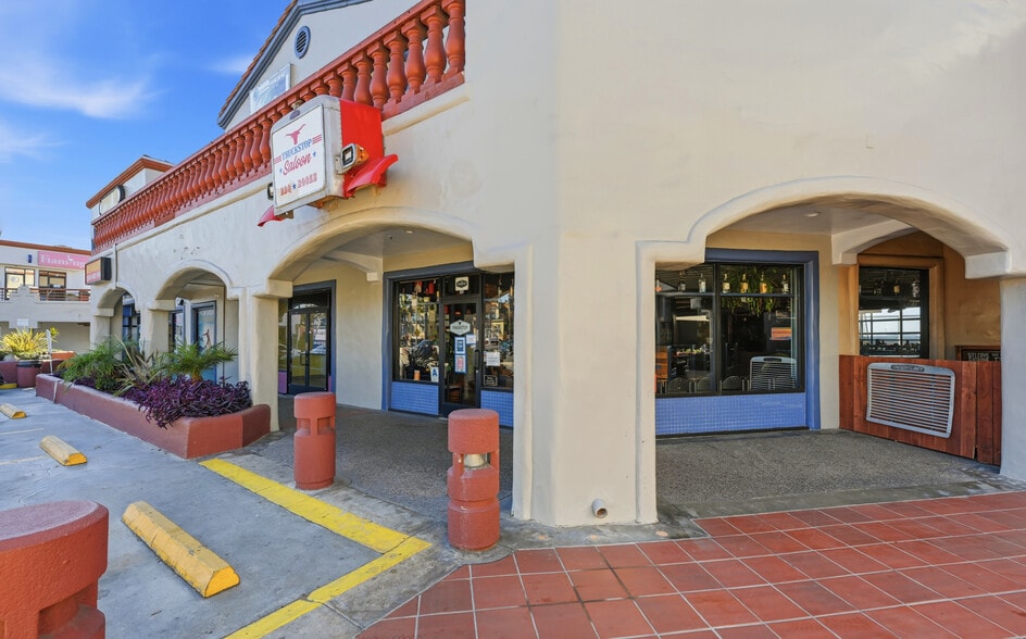 More Photos Of 4110-4190 Mission Blvd, San Diego Unknown For Lease