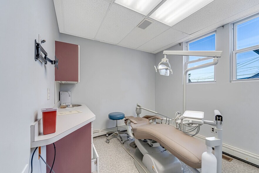 More Photos Of 535 Monmouth St, Gloucester City Medical For Sale