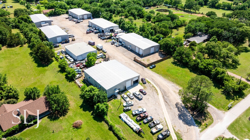 More Photos Of 5160-5172 Lemons Rd, Fort Worth Warehouse For Sale