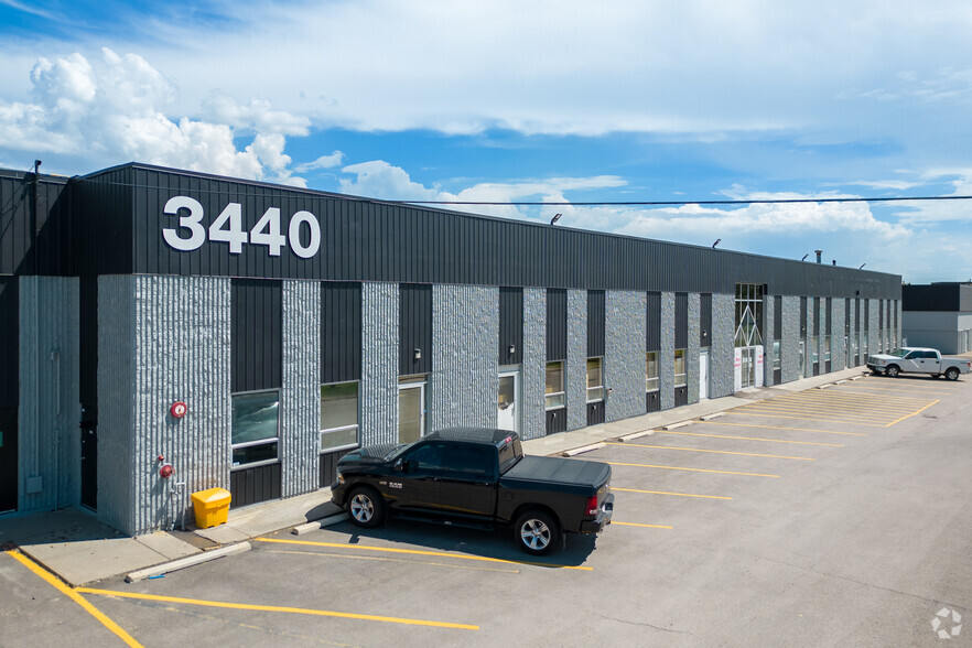 Primary Photo Of 3440 12th St NE, Calgary Warehouse For Lease