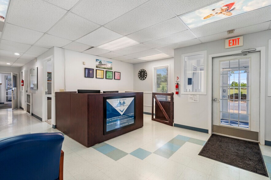 More Photos Of 3731 Berryville Pike, Charles Town Veterinarian Kennel For Sale