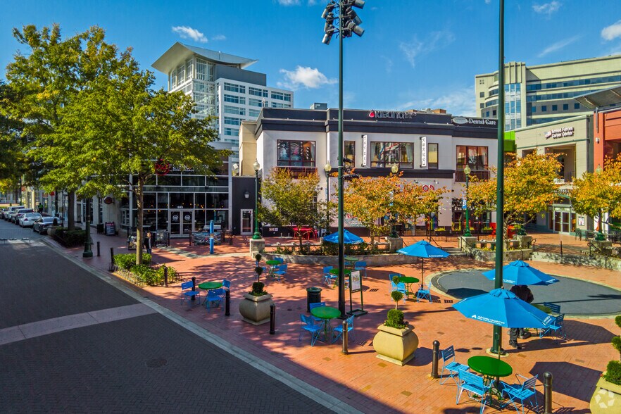 More Photos Of 8661 Colesville Rd, Silver Spring Unknown For Lease