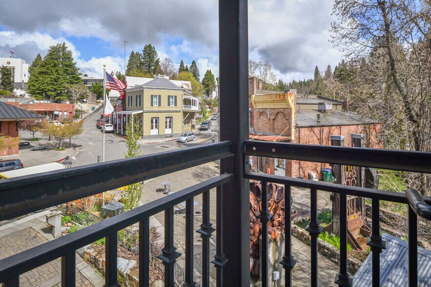 More Photos Of 100 Union St, Nevada City Office For Sale