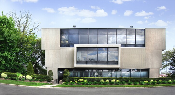 More Photos Of 100 Broadhollow Rd, Farmingdale Office For Lease