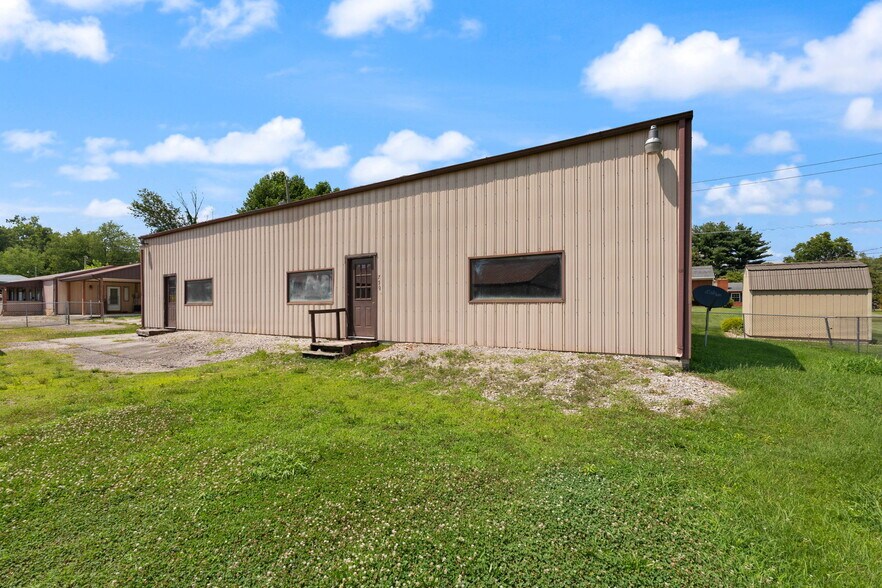 More Photos Of , Scottsburg Unknown For Sale