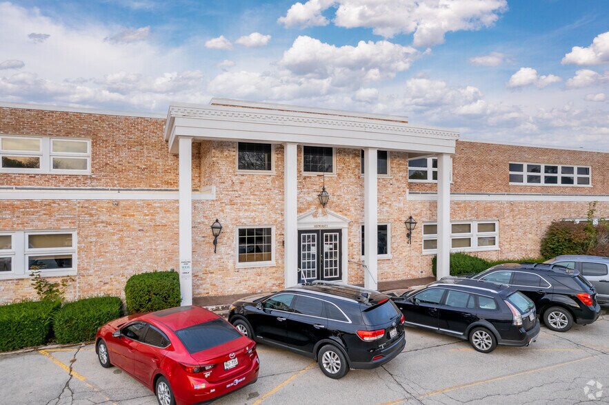 More Photos Of W57N14363 Doerr Way, Cedarburg Manufacturing For Lease