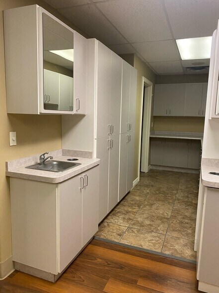 More Photos Of 1345 E 3900 S, Salt Lake City Medical For Sale