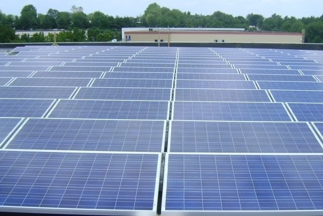 More Photos Of 40 McCullough Dr, New Castle Flex For Sale