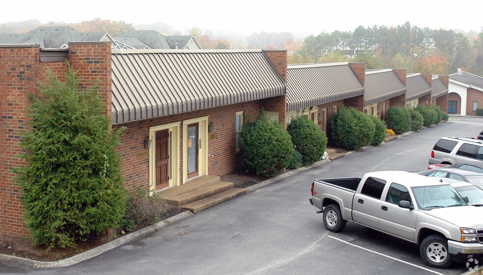 Primary Photo Of 1300-1319 Central Ct, Hermitage Office For Lease
