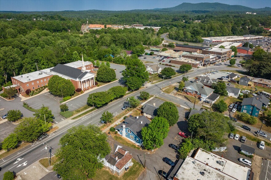 More Photos Of 408 S Green St, Morganton Specialty For Sale