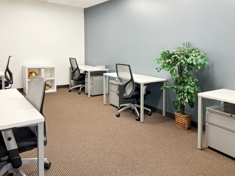 More Photos Of 21515 Hawthorne Blvd, Torrance Coworking Space