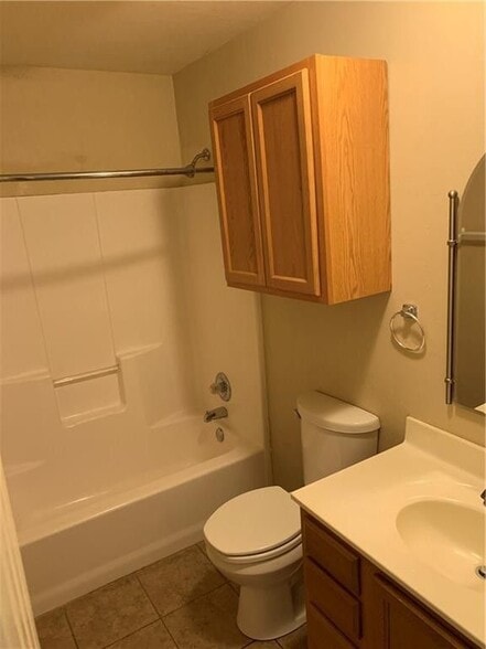 More Photos Of 108-118 E Blake St, Hinton Apartments For Sale