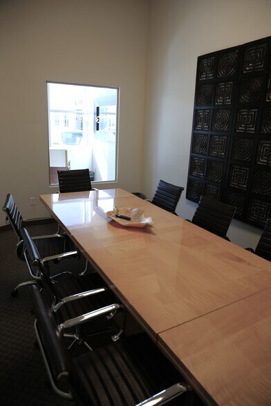 More Photos Of 2453 Fenton St, Chula Vista Research And Development For Lease