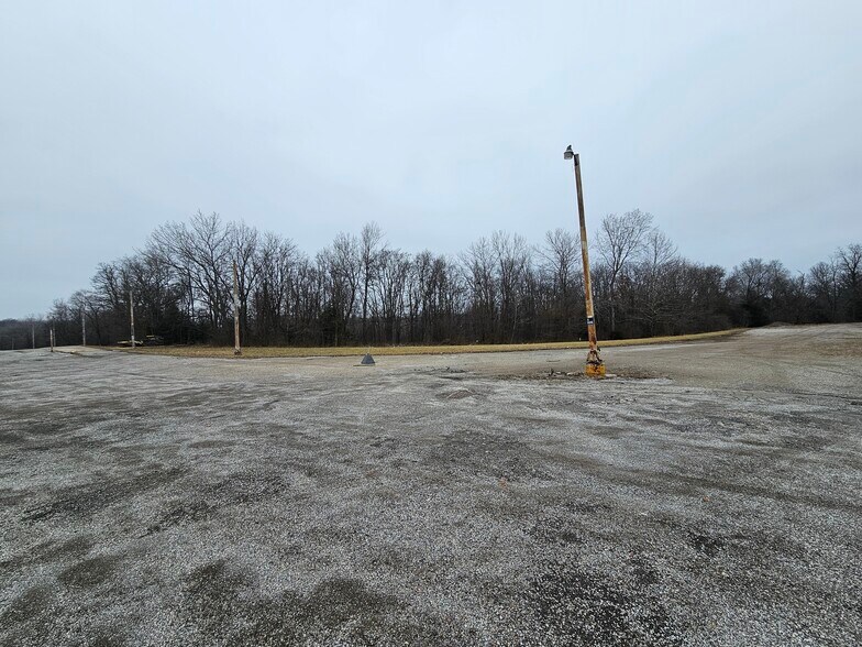 More Photos Of 1920 Bob Griffin Rd, Cameron Hotel For Sale