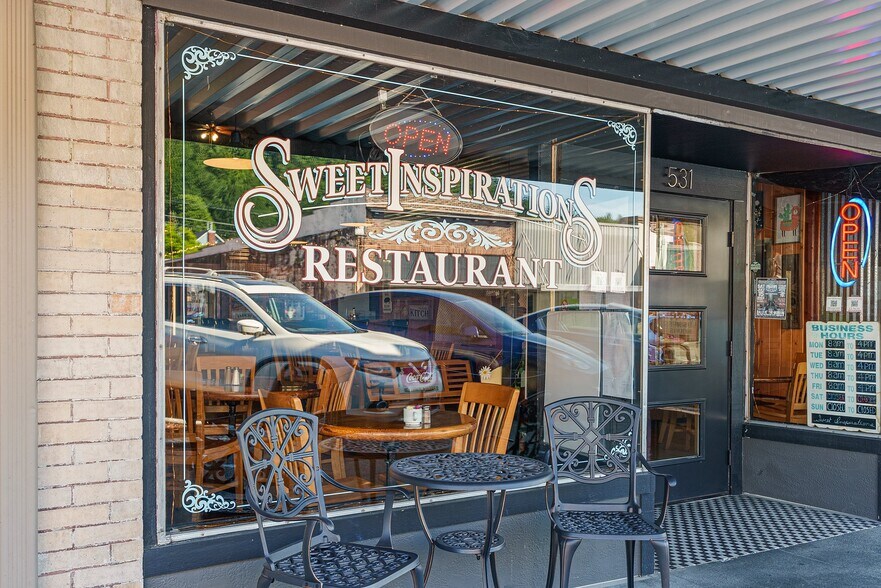 More Photos Of 531-535 N Market Blvd, Chehalis Restaurant For Sale