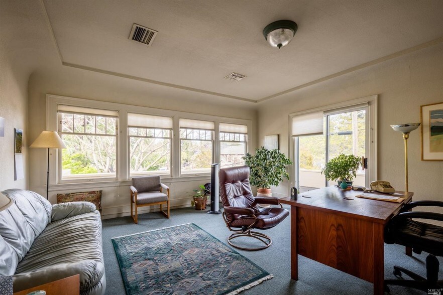 More Photos Of 825 College Ave, Santa Rosa Medical For Lease